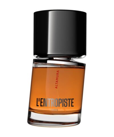L'Entropiste Altamura EDP 50 ml buteliukas su juodu dangteliu ir oranžiniu skysčiu ant balto fono