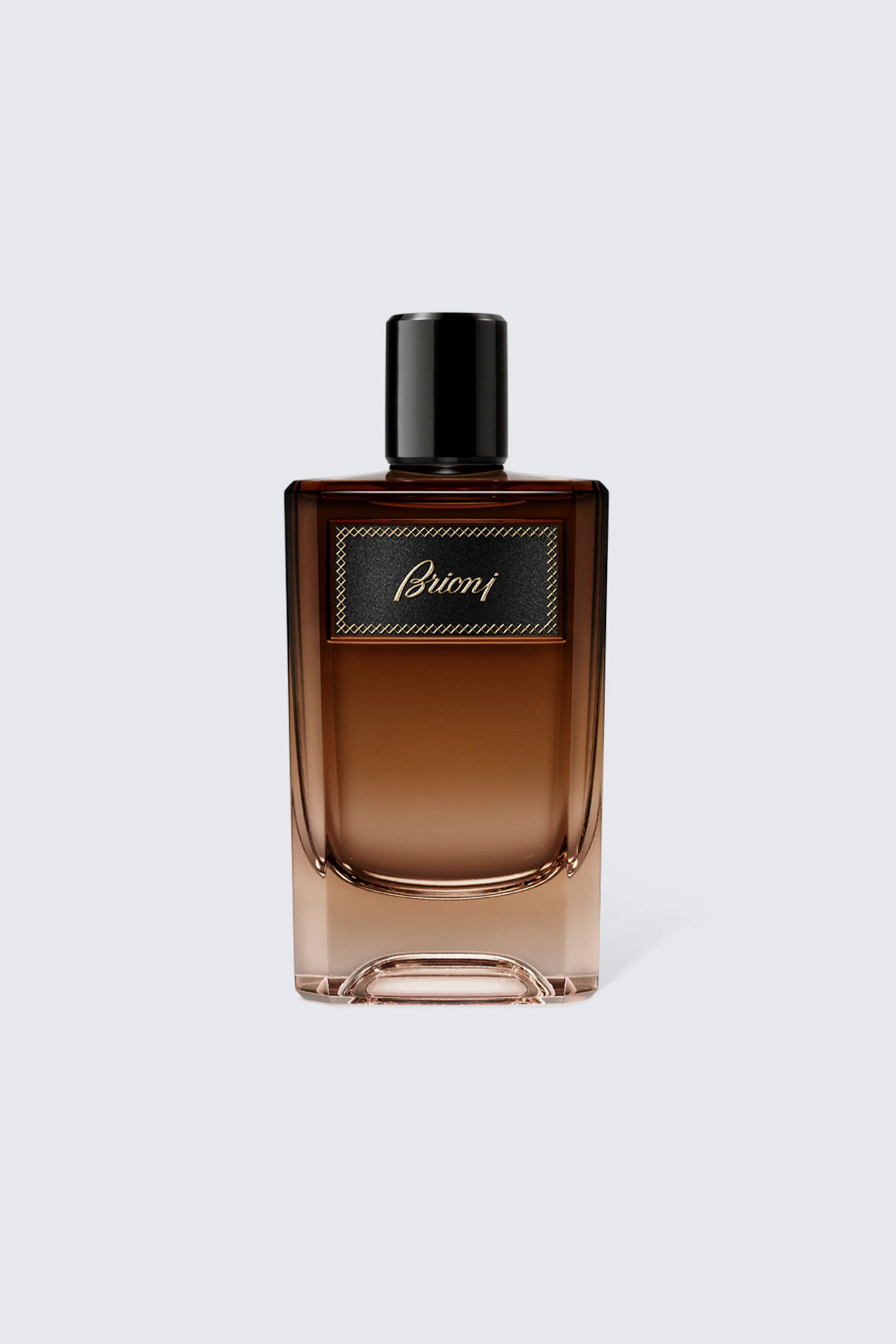 Brioni Eau de Parfum Suave 60 ml, rusvo gintarinio stiklo buteliukas su juoda audinio etikete